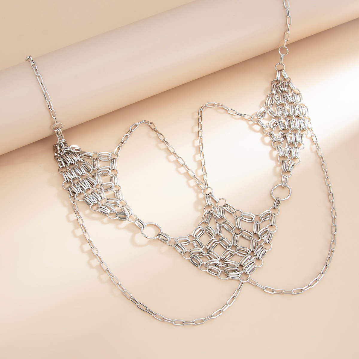 Chaîne de corps en maille méta - Body Jewelry Unique avis et prix